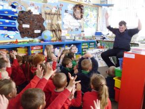 Stupendous Storyteller Steve visits P1/P2 Friday 22nd April