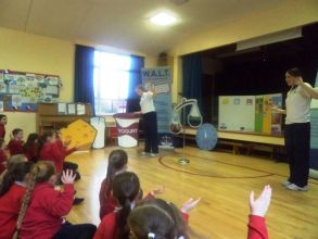 P4 and 5  enjoy Dairy Council Visit